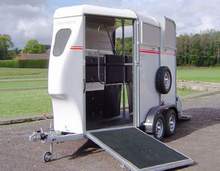 Horsetrailer, Carries 1 stall with Living - Wiltshire                                               