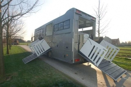 Horsebox, Carries 5 stalls with Living - County Antrim                                              